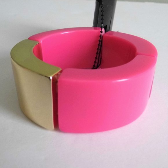 New EXPRESSION Wide Hot Pink Bracelet - Picture 4 of 5
